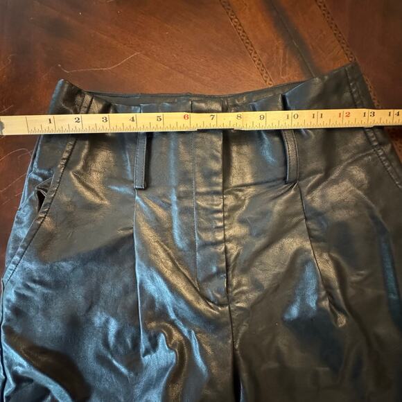 J.O.A. Drop the beat faux leather‎ pants Small Cropped Pleated - Picture 7 of 9